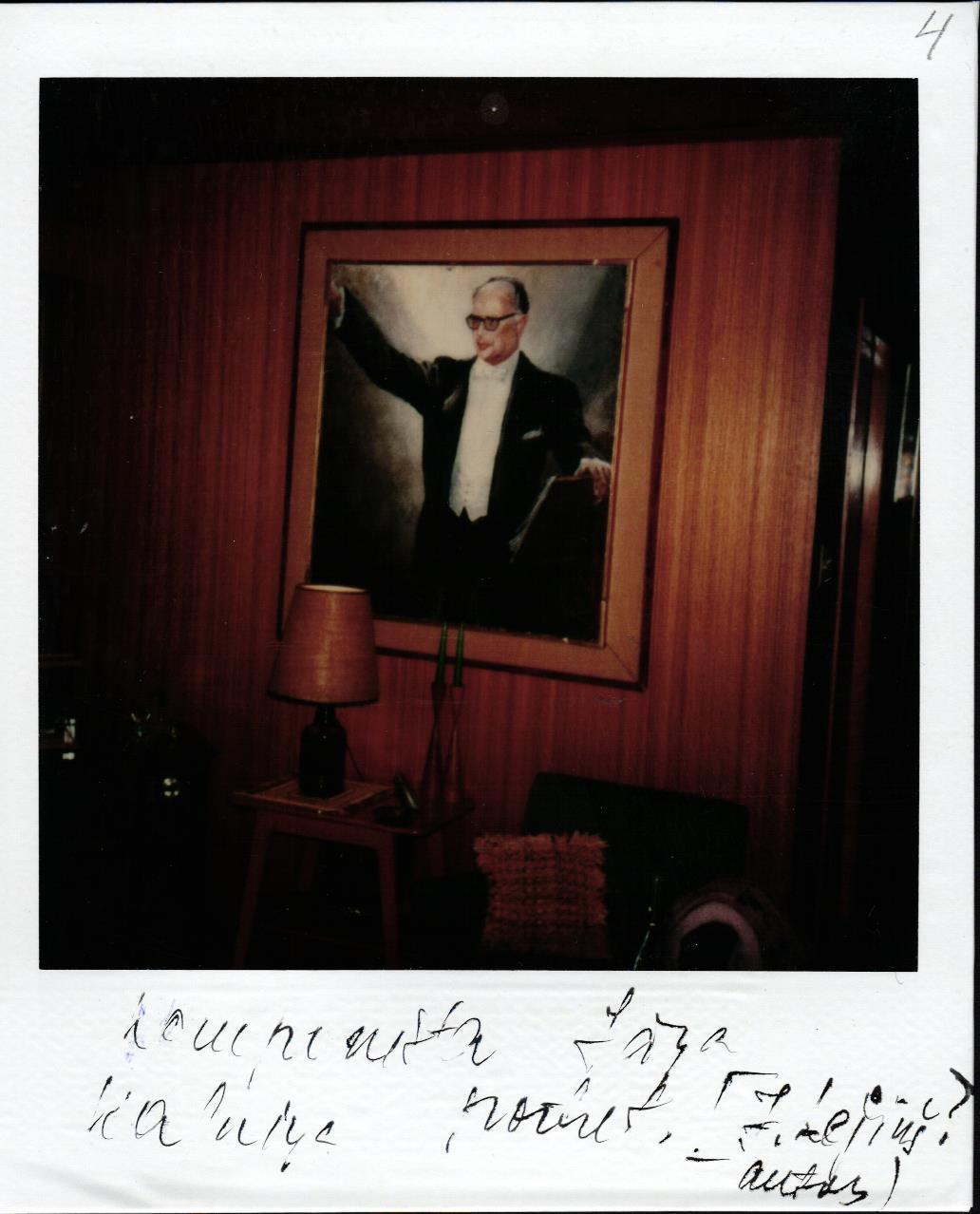 Jāņa Lejiņa gleznotā komponista Jāņa Kalniņa portreta fotogrāfija. 1970. gadi.