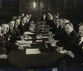 Sūtņu konference Helsinkos 1925. gada janvārī. Avots: LNA_LVA, F2263_1_225, 11. lp.