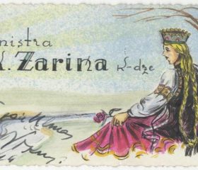 Henrietei Zariņai veltīta piemiņas velte no latviešu bēgļiem Valkas nometnē pie Ulmas. 1946. gada 26. oktobris. Avots: LNA_LVA, F2263_1_190, 6. lp.