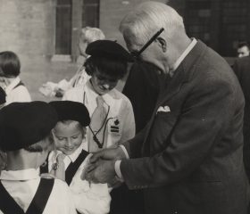 Sūtnis un ārkārtējo pilnvaru nesējs Kārlis Zariņš Vācijas vizītes laikā ASV okupācijas zonā. 1949. gada oktobris. Foto: H. Nestors. Avots: LNA_LVA, F2263_1_240, 57. lp.